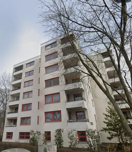 Sonnige 2-Zimmer-Wohnung mit Balkon in Berlin-Buckow